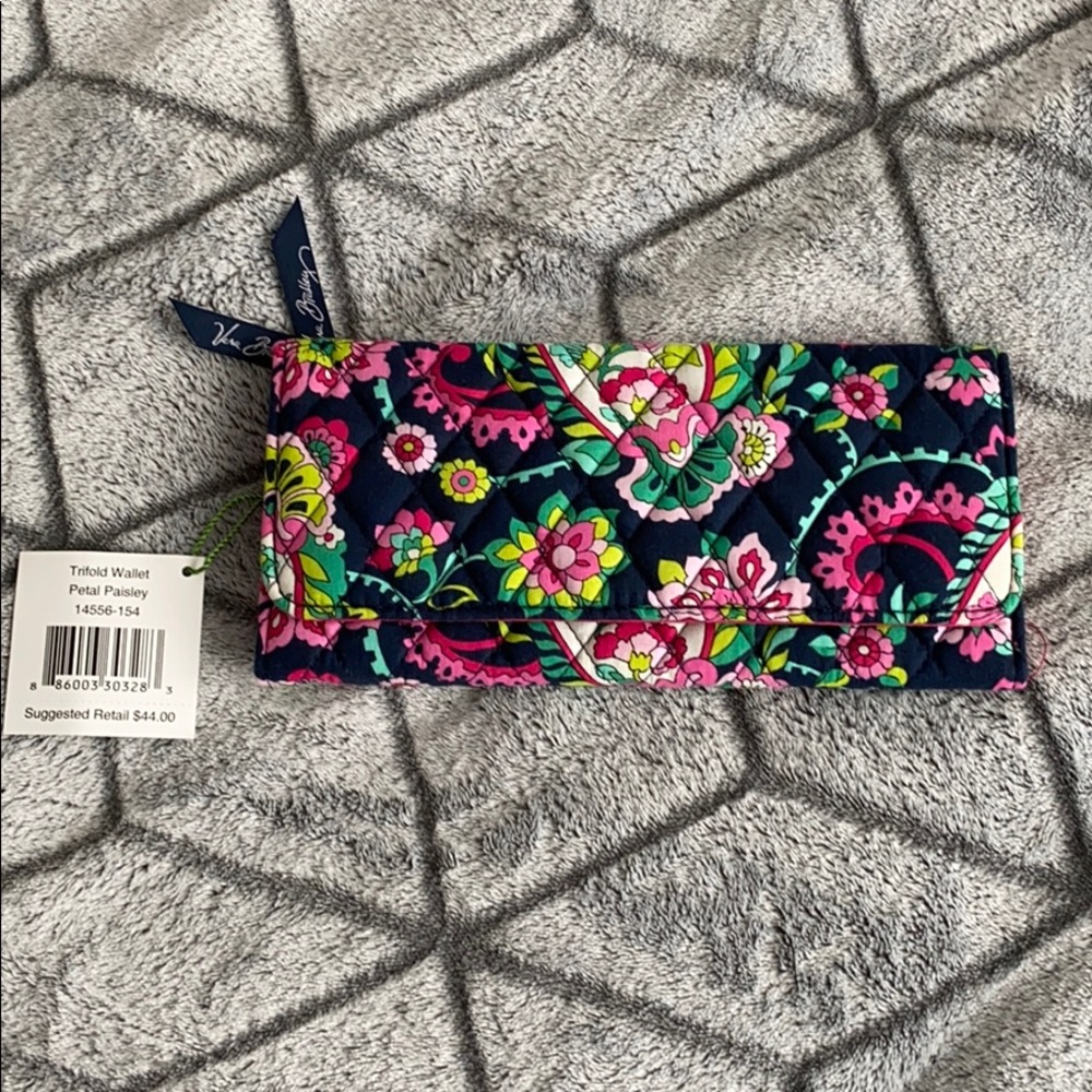 vera bradley wallet